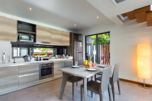 Villa Crystal Two-Bedroom Private Pool Villa Phuket Ngoại thất bức ảnh