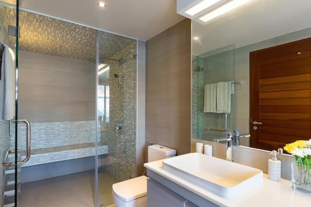 Villa Crystal Two-Bedroom Private Pool Villa Phuket Ngoại thất bức ảnh