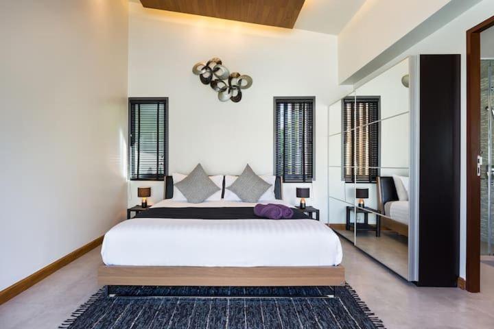 Villa Crystal Two-Bedroom Private Pool Villa Phuket Ngoại thất bức ảnh